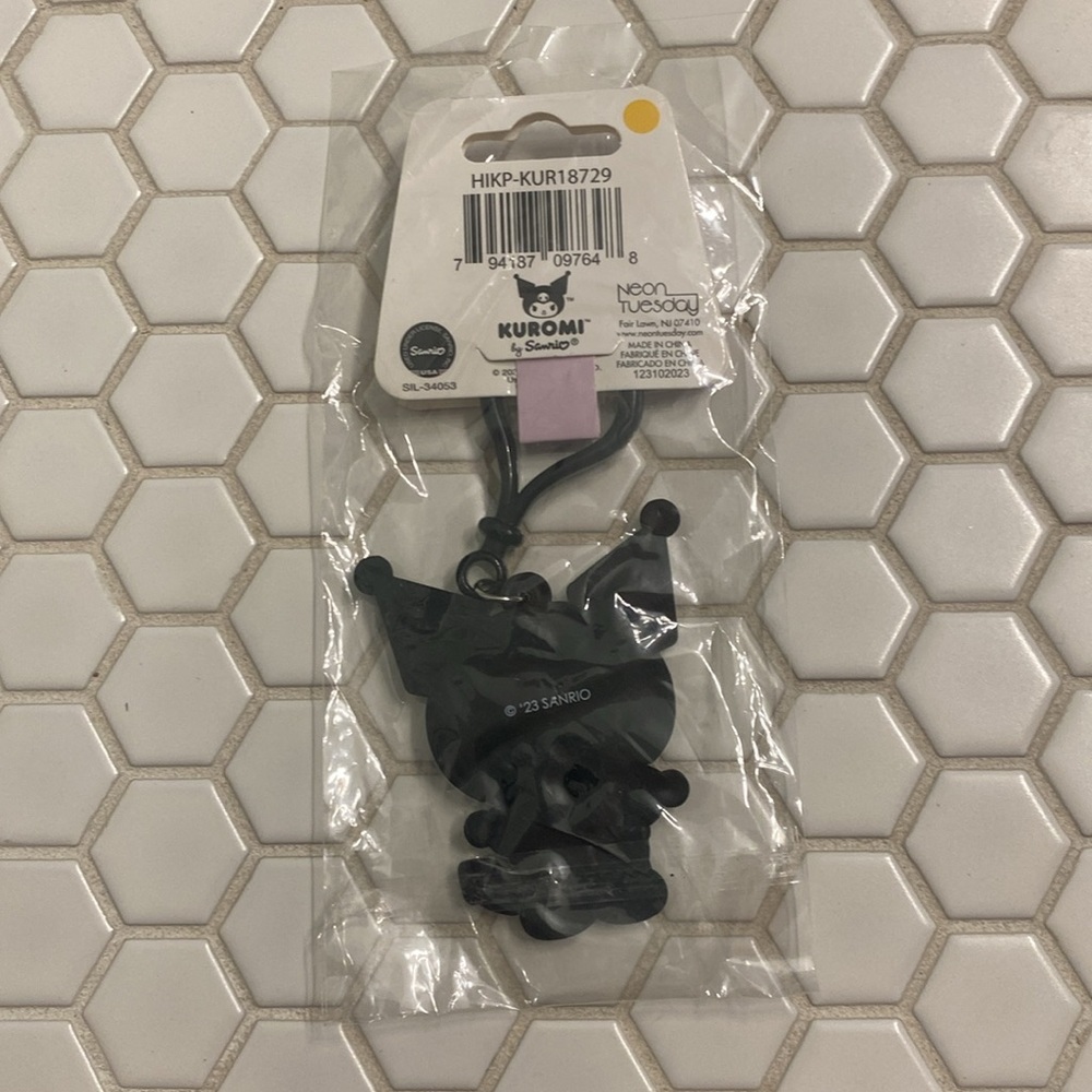 Sanrio kuromi rubber charm keychain NWT - Picture 4 of 4